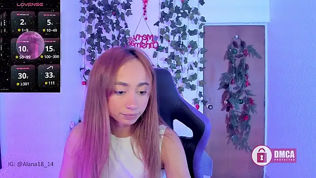 Snapshot of Alana_Pherson chatting on 15, 12, 2024 Alana Pherson online show from 15, 12, 2024