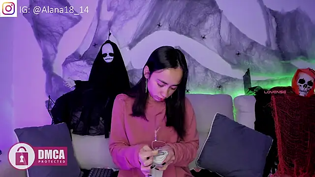 Snapshot of Alana_Pherson chatting on 10, 10, 2025 Alana Pherson online show from 10, 10, 2025