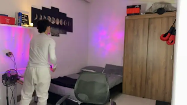 Snapshot of Kisan_Smith chatting on 20, 11, 2025 Kisan Smith online show from 20, 11, 2025