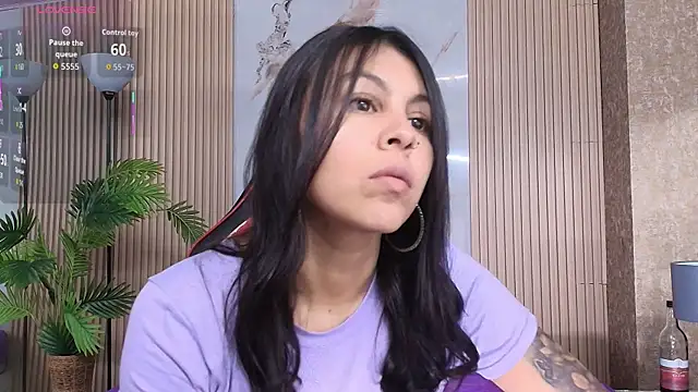 Snapshot of Juliet_Nasty chatting on 27, 11, 2025 Juliet Nasty online show from 27, 11, 2025