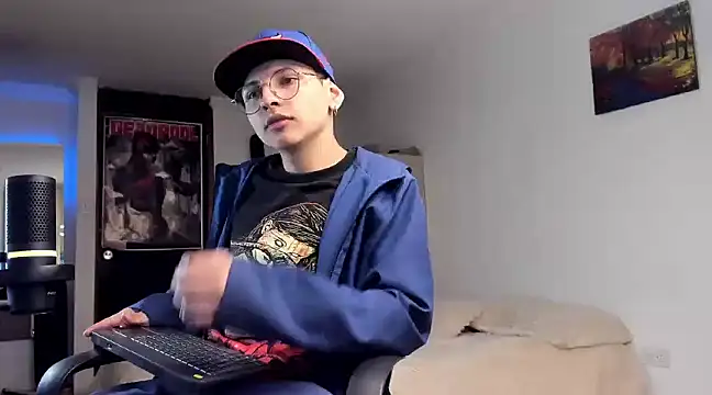 Snapshot of a_lejandro_0_8 chatting on 9, 12, 2024 a lejandro 0 8 online show from 9, 12, 2024