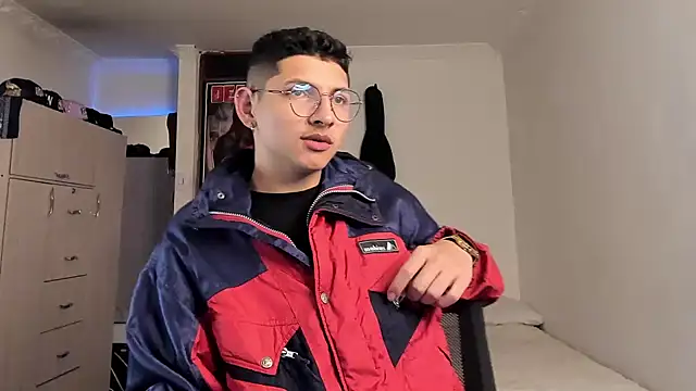 Snapshot of a_lejandro_0_8 chatting on 21, 1, 2025 a lejandro 0 8 online show from 21, 1, 2025