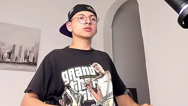 Snapshot of a_lejandro_0_8 chatting on 9, 3, 2025 a lejandro 0 8 online show from 9, 3, 2025