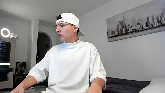 Snapshot of a_lejandro_0_8 chatting on 11, 3, 2025 a lejandro 0 8 online show from 11, 3, 2025