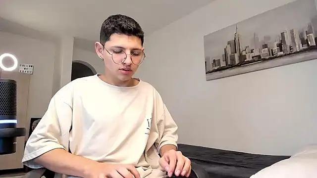 Snapshot of a_lejandro_0_8 chatting on 11, 3, 2025 a lejandro 0 8 online show from 11, 3, 2025