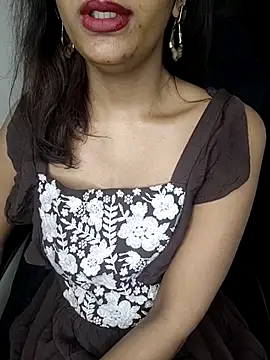 Snapshot of Leeeezzzz_roy chatting on 15, 2, 2025 Leeeezzzz roy online show from 15, 2, 2025