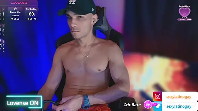 sexyboycolombi4 online show from 14, 4, 2026