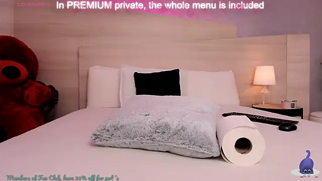 FoxxyClarise online show from 18, 2, 2025