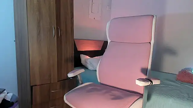 Snapshot of Carolinarossees chatting on 31, 1, 2025 Carolinarossees online show from 31, 1, 2025