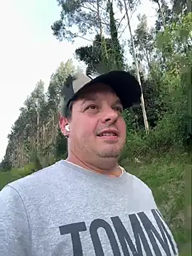 Jose HotLatino online show from 20, 4, 2026