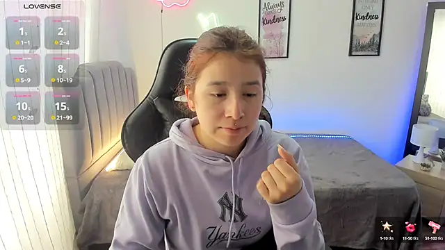 Amy joones online show from 5, 3, 2025