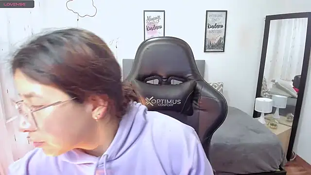 Amy joones online show from 18, 9, 2025