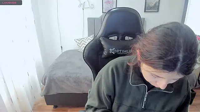 Amy joones online show from 1, 10, 2025