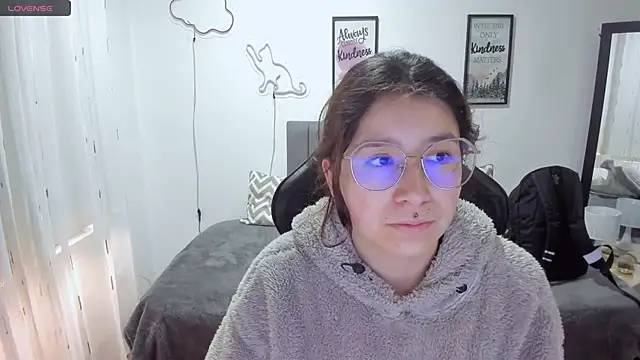 Amy joones online show from 8, 10, 2025