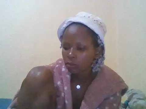 Snapshot of CharlotteDee chatting on 27, 11, 2025 CharlotteDee online show from 27, 11, 2025