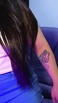 Snapshot of Luciernaga18 chatting on 17, 11, 2025 Luciernaga18 online show from 17, 11, 2025