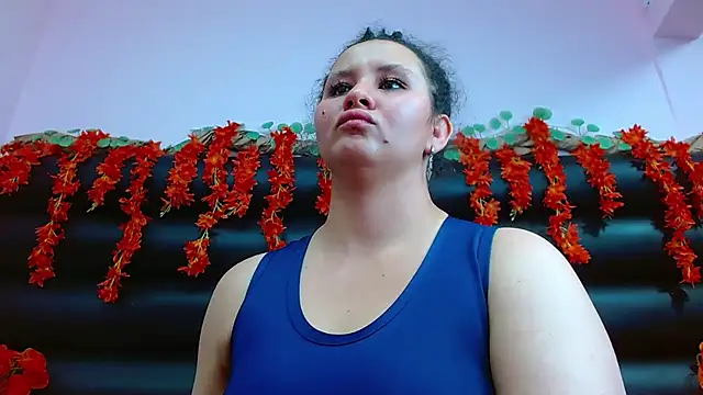 Snapshot of AlaSmith chatting on 1, 2, 2025 AlaSmith online show from 1, 2, 2025