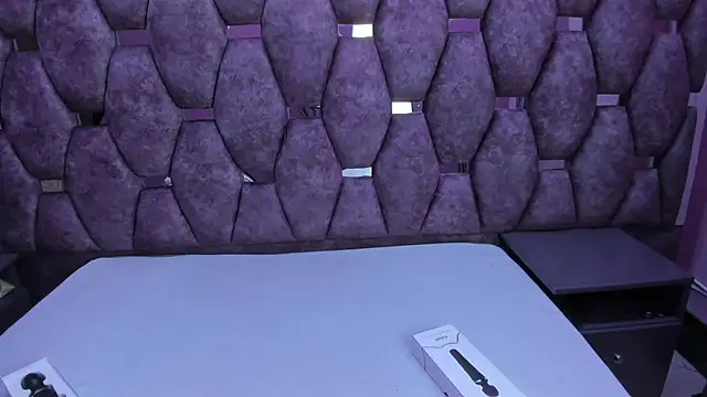 Snapshot of AlaSmith chatting on 30, 10, 2025 AlaSmith online show from 30, 10, 2025