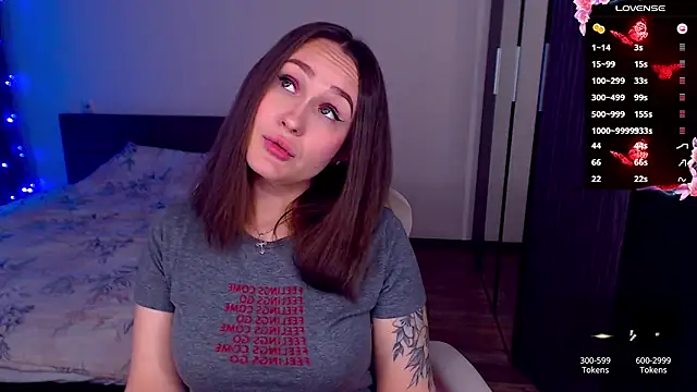 Snapshot of Cutie-Melanie chatting on 29, 11, 2025 Cutie-Melanie online show from 29, 11, 2025