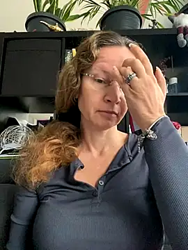 AnnikaRose online show from 7, 10, 2025