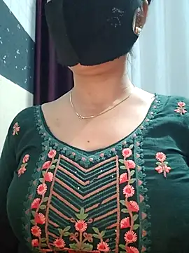 Snapshot of Aishwaryaa_69 chatting on 26, 2, 2025 Aishwaryaa 69 online show from 26, 2, 2025