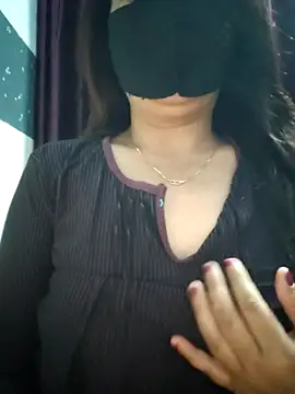 Snapshot of Aishwaryaa_69 chatting on 28, 2, 2025 Aishwaryaa 69 online show from 28, 2, 2025