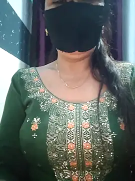 Snapshot of Aishwaryaa_69 chatting on 3, 3, 2025 Aishwaryaa 69 online show from 3, 3, 2025