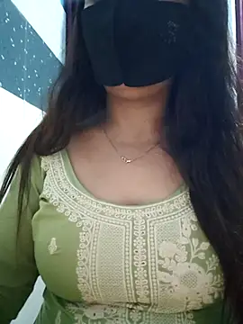 Snapshot of Aishwaryaa_69 chatting on 10, 3, 2025 Aishwaryaa 69 online show from 10, 3, 2025