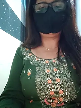 Snapshot of Aishwaryaa_69 chatting on 17, 3, 2025 Aishwaryaa 69 online show from 17, 3, 2025