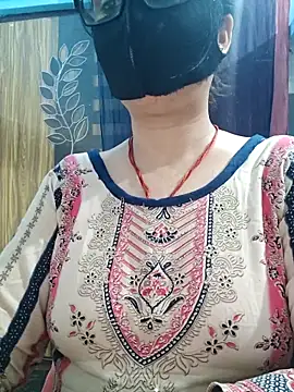 Aishwaryaa 69 online show from 18, 3, 2026