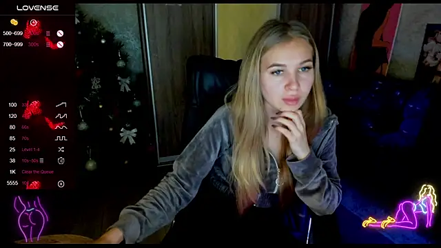 Snapshot of _NigoNika chatting on 28, 12, 2024 NigoNika online show from 28, 12, 2024