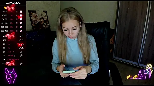 Snapshot of _NigoNika chatting on 10, 11, 2025 NigoNika online show from 10, 11, 2025