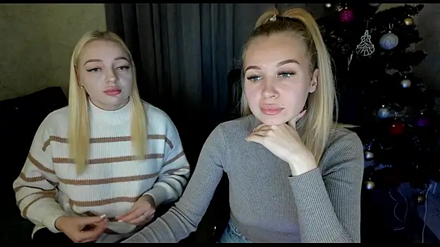 Snapshot of _NigoNika chatting on 5, 12, 2025 NigoNika online show from 5, 12, 2025