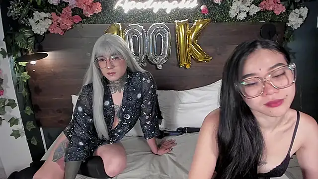 Snapshot of JadeyKhada chatting on 2, 12, 2024 JadeyKhada online show from 2, 12, 2024