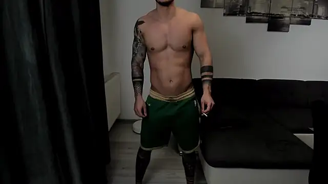 Snapshot of Richarddarell1 chatting on 22, 10, 2025 Richarddarell1 online show from 22, 10, 2025