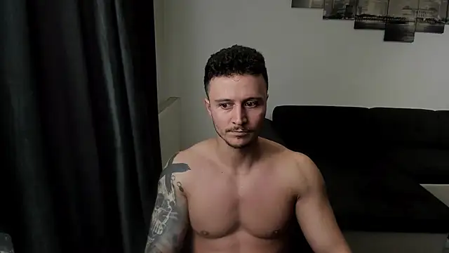 Snapshot of Richarddarell1 chatting on 9, 6, 2026 Richarddarell1 online show from 9, 6, 2026