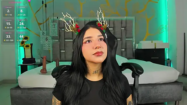 Snapshot of Leiaa_ chatting on 17, 12, 2024 Leiaa online show from 17, 12, 2024