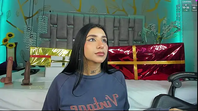 Snapshot of Leiaa_ chatting on 19, 12, 2024 Leiaa online show from 19, 12, 2024