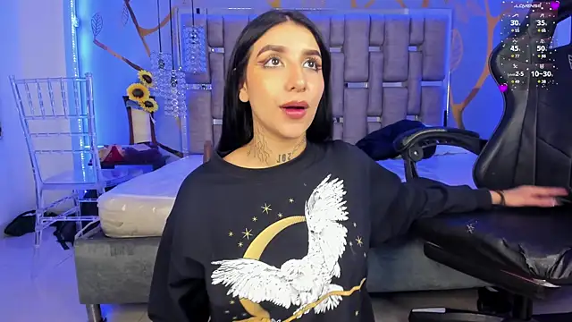 Snapshot of Leiaa_ chatting on 5, 1, 2025 Leiaa online show from 5, 1, 2025