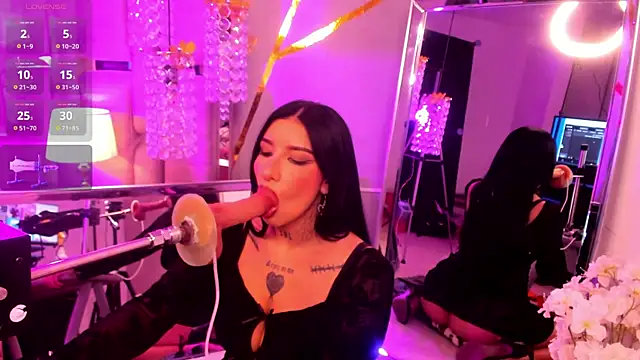 Snapshot of Leiaa_ chatting on 23, 11, 2025 Leiaa online show from 23, 11, 2025