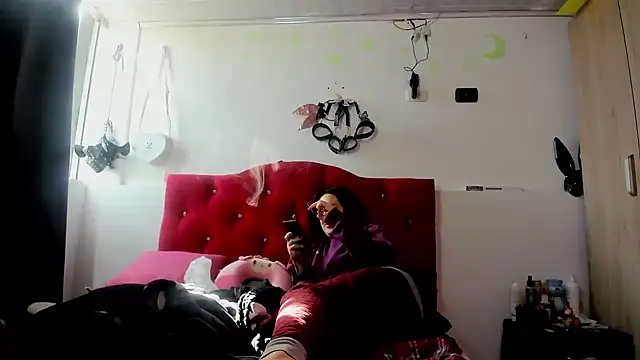 Snapshot of Sweet-Suck69 chatting on 4, 1, 2025 Sweet-Suck69 online show from 4, 1, 2025