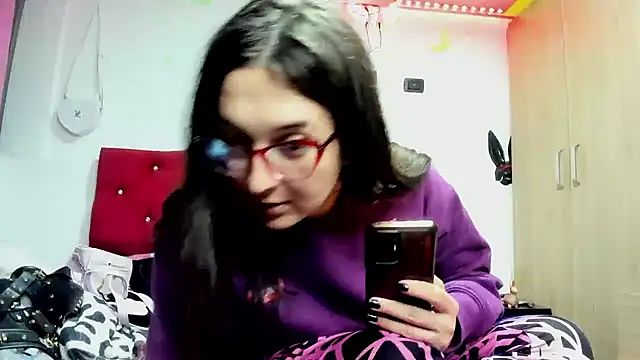 Snapshot of Sweet-Suck69 chatting on 20, 1, 2025 Sweet-Suck69 online show from 20, 1, 2025