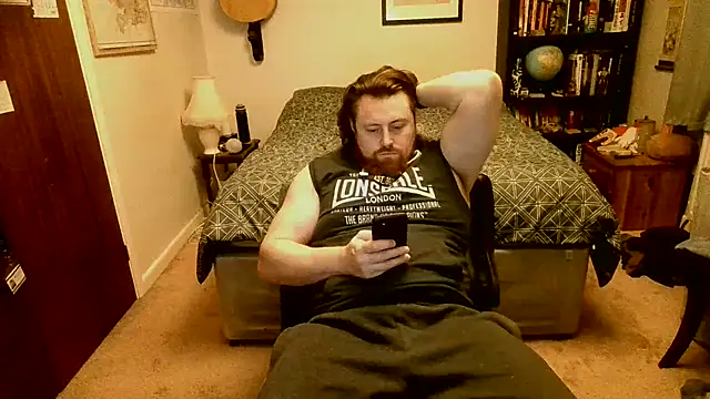 Snapshot of Hairy_Guy30 chatting on 20, 2, 2025 Hairy Guy30 online show from 20, 2, 2025