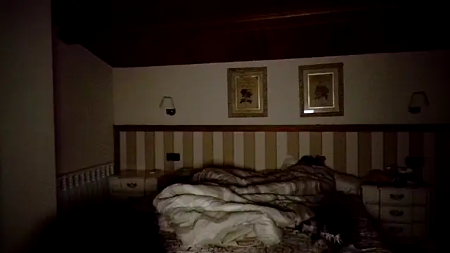 Snapshot of Rogerpere chatting on 19, 12, 2025 Rogerpere online show from 19, 12, 2025