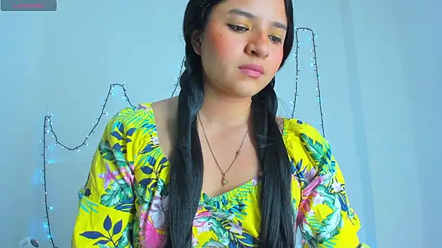 Snapshot of ayheleensexygirl1 chatting on 22, 1, 2025 ayheleensexygirl1 online show from 22, 1, 2025