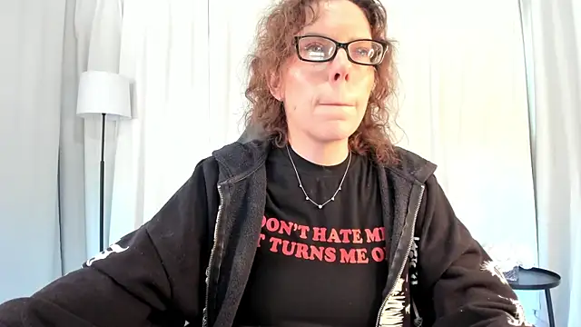 SaraDesirexo online show from 31, 3, 2026