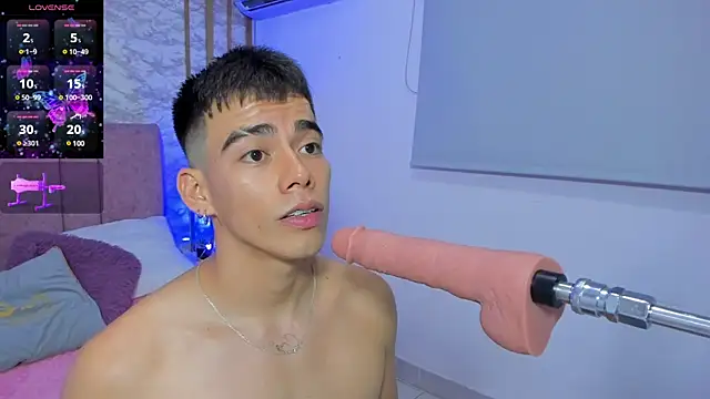 Snapshot of its_liam18 chatting on 25, 2, 2025 its liam18 online show from 25, 2, 2025