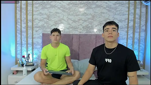 Snapshot of its_liam18 chatting on 2, 3, 2025 its liam18 online show from 2, 3, 2025