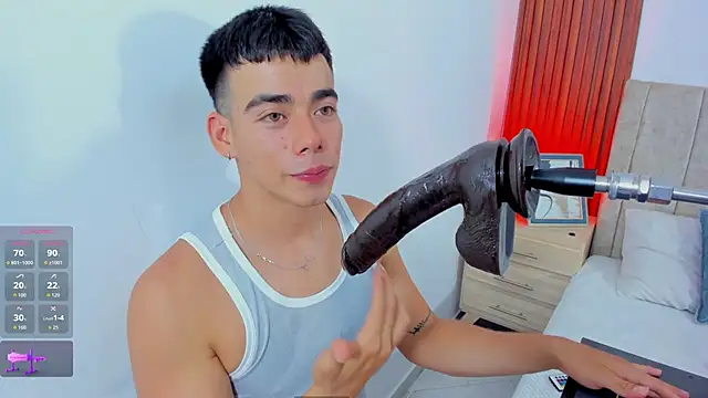 Snapshot of its_liam18 chatting on 12, 9, 2025 its liam18 online show from 12, 9, 2025