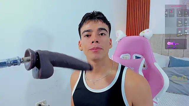 Snapshot of its_liam18 chatting on 26, 10, 2025 its liam18 online show from 26, 10, 2025